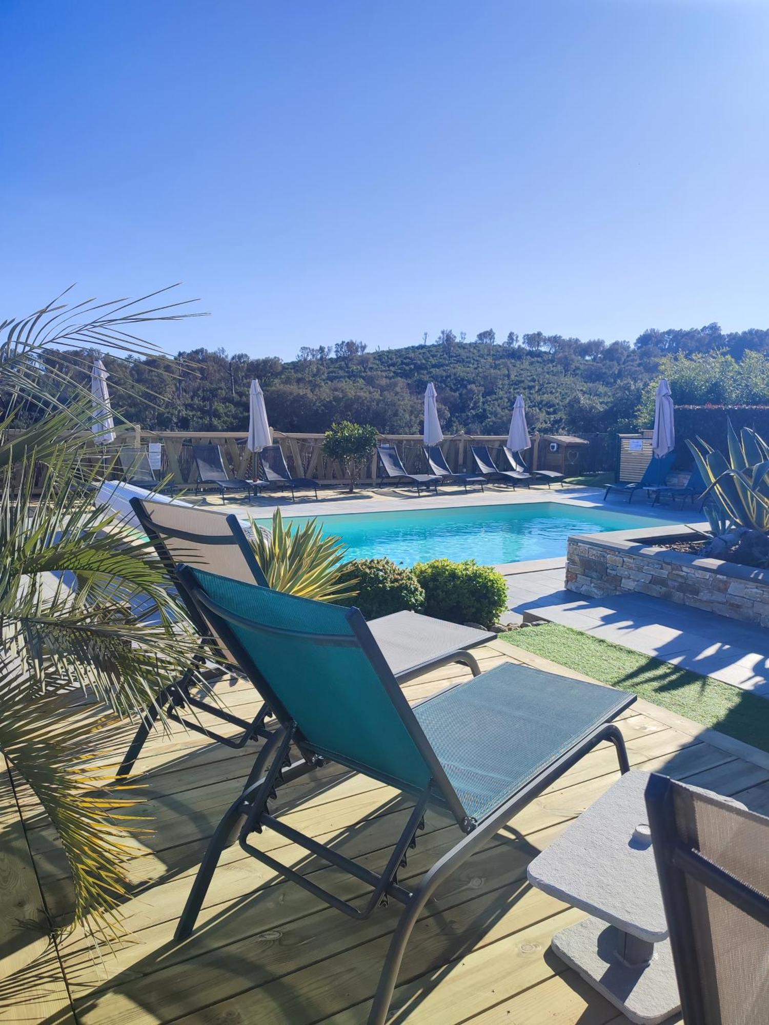 Cote Et Mer - Appartement Haut Standing Dans Villa Avec Piscine Et Vue Mer Taglio-Isolaccio Exterior photo