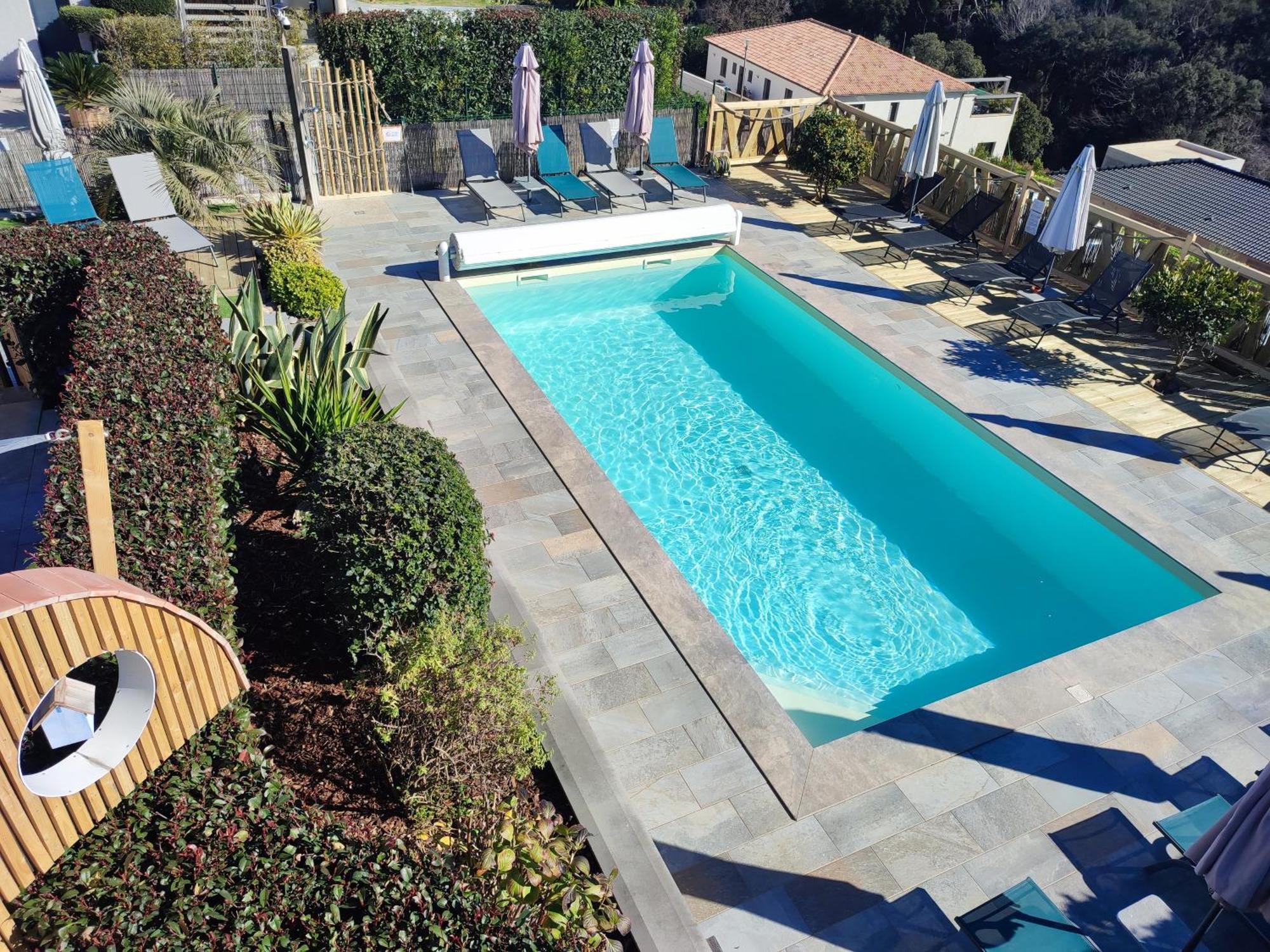 Cote Et Mer - Appartement Haut Standing Dans Villa Avec Piscine Et Vue Mer Taglio-Isolaccio Exterior photo