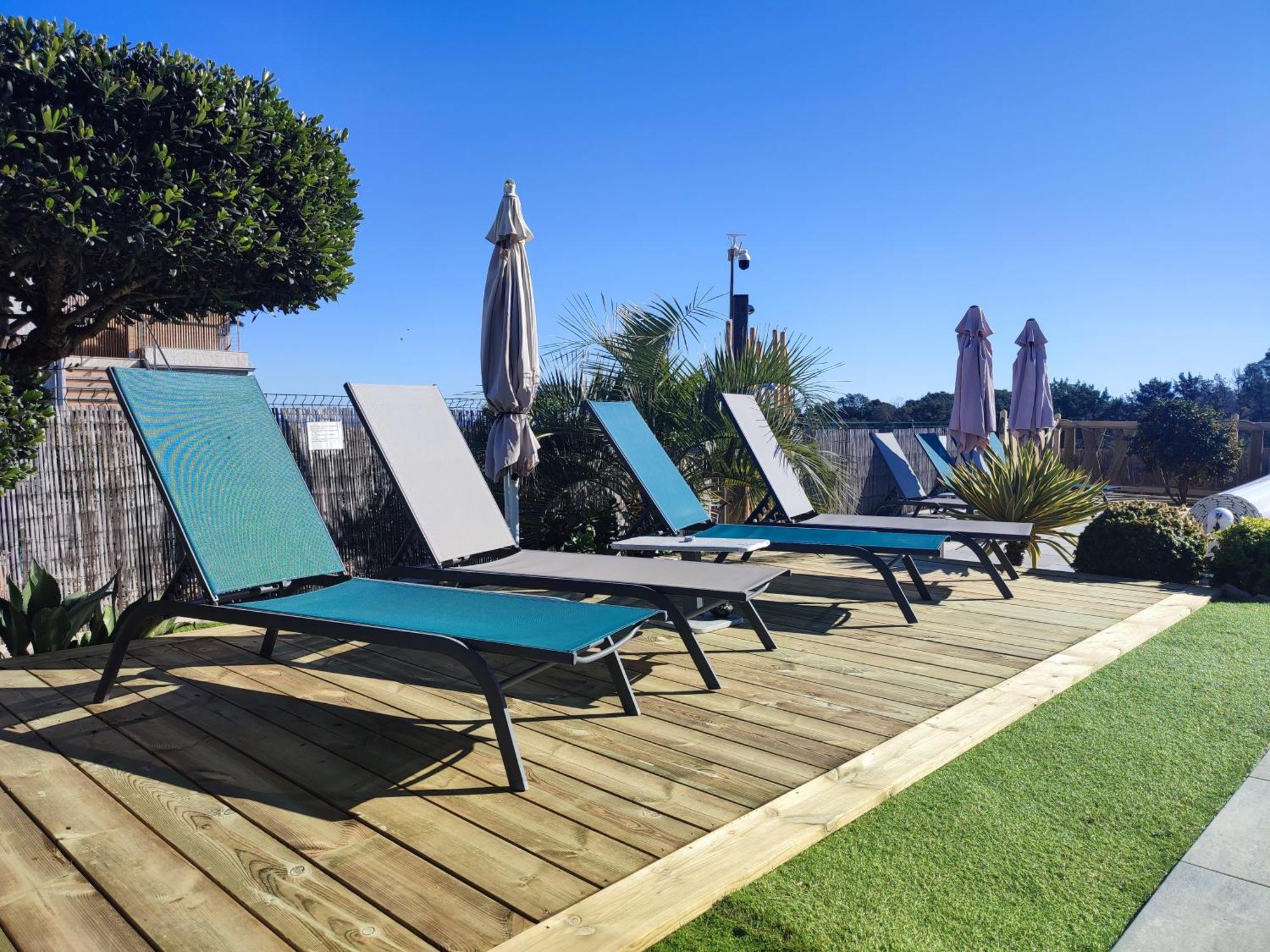 Cote Et Mer - Appartement Haut Standing Dans Villa Avec Piscine Et Vue Mer Taglio-Isolaccio Exterior photo