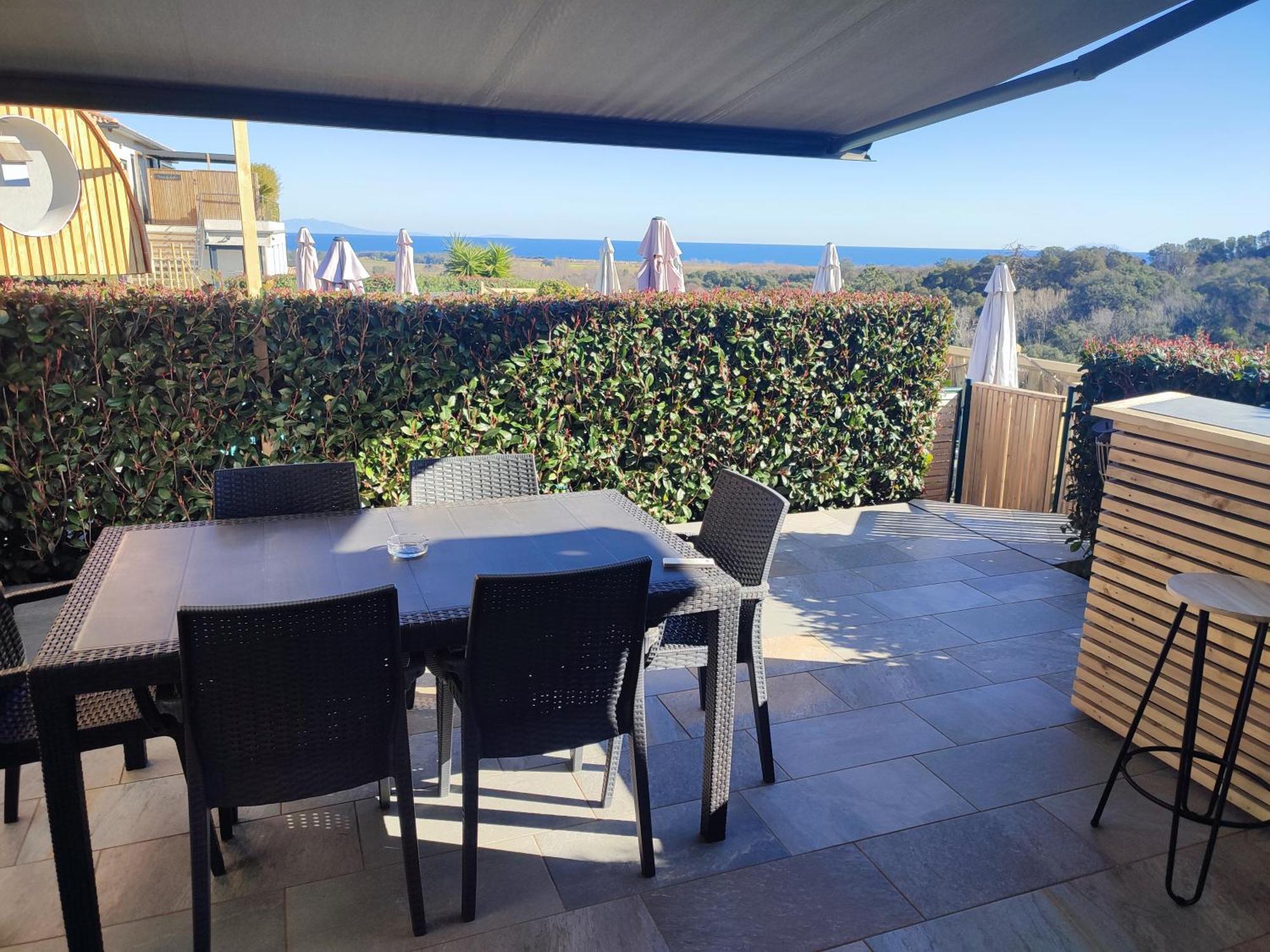 Cote Et Mer - Appartement Haut Standing Dans Villa Avec Piscine Et Vue Mer Taglio-Isolaccio Exterior photo