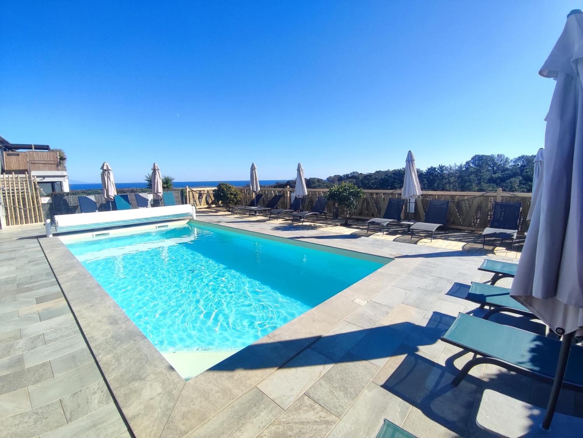 Cote Et Mer - Appartement Haut Standing Dans Villa Avec Piscine Et Vue Mer Taglio-Isolaccio Exterior photo